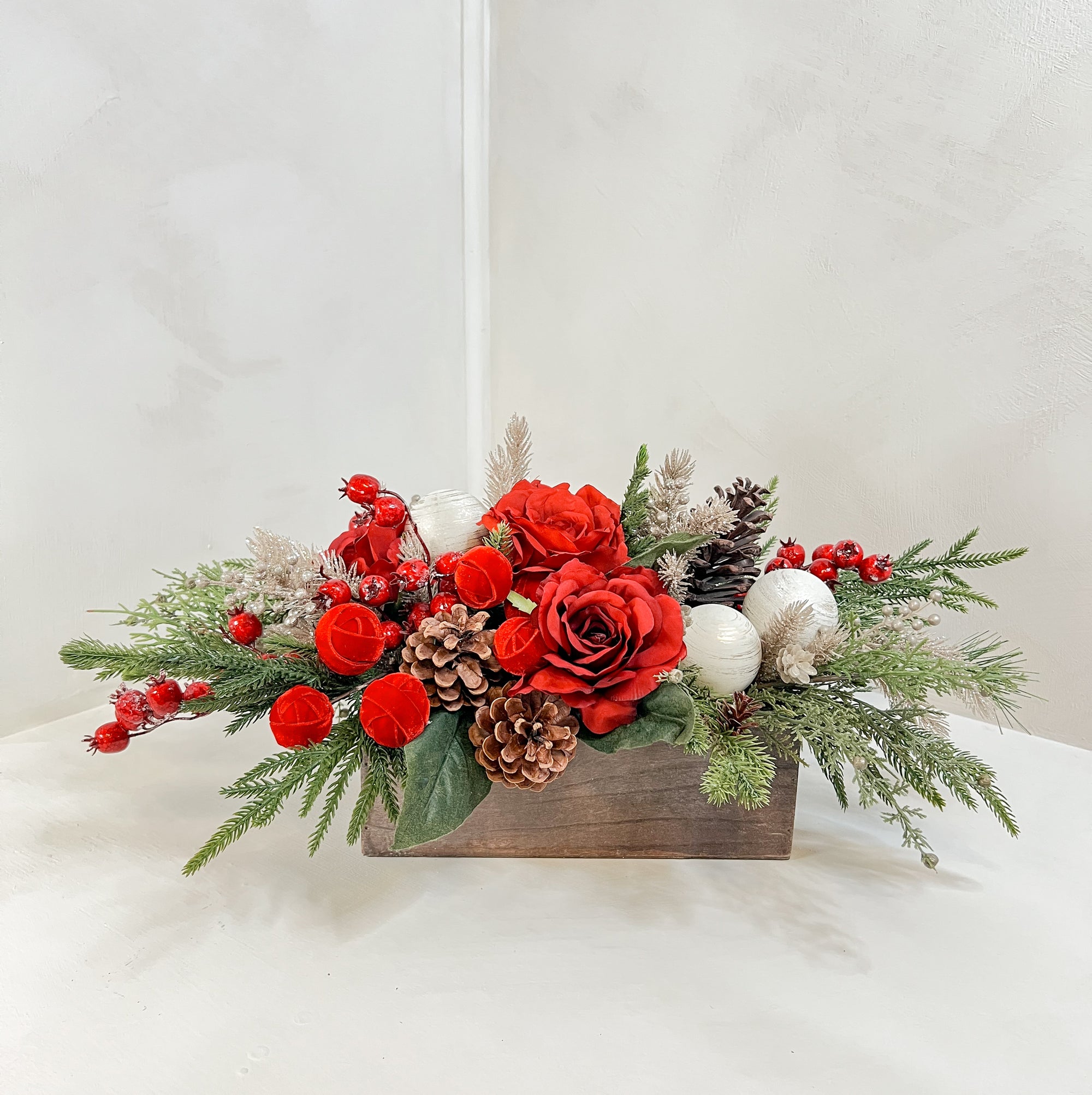 Festive Artificial Centerpiece