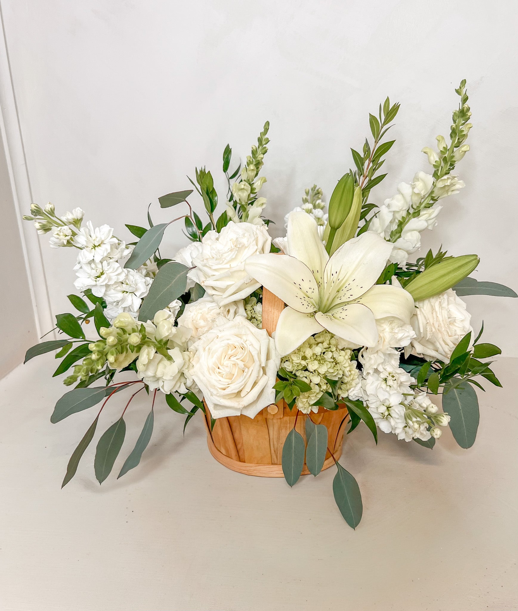 White Sympathy Basket
