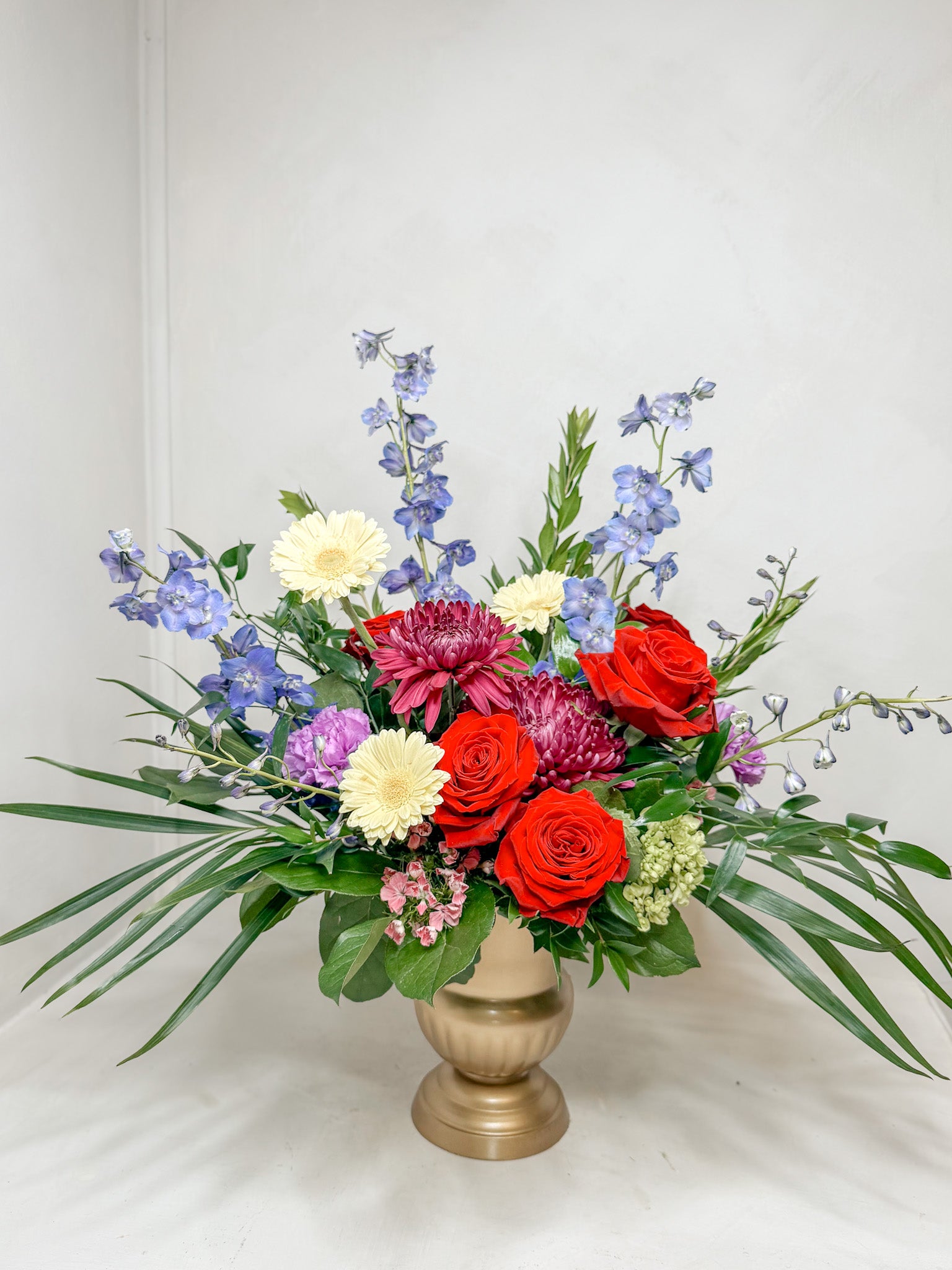 Gold Sympathy Urn Arrangement